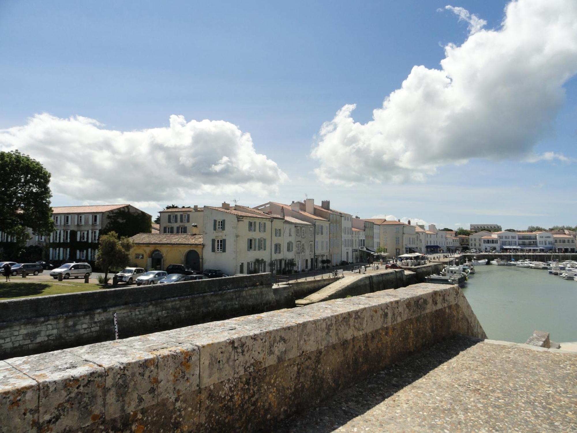 Le Clos Du Galion - Ile De Re Сен-Мартен-де-Ре Экстерьер фото